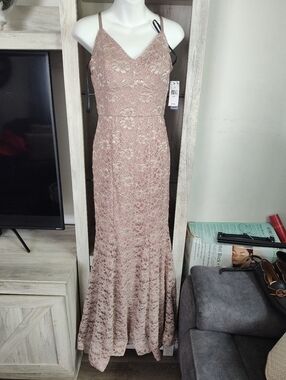 BCX Dress Lace V-Neck Spaghetti Strap Maxi Dress in Blush New With Tags
